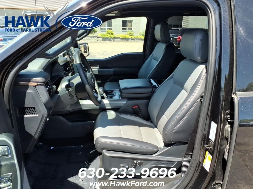 Used 2025 Black Ford Lariat image 27