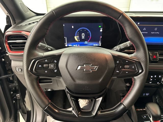 Used 2025 Mosaic Black Metallic Chevrolet RS image 14