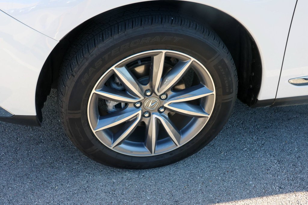Used 2023 White Acura w/Technology Package image 7