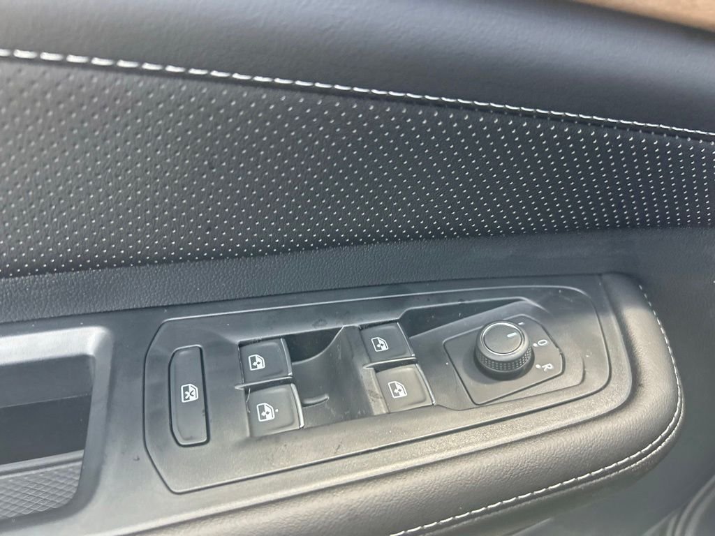 New 2026 Green Volkswagen 2.0T SE w/Technology image 49