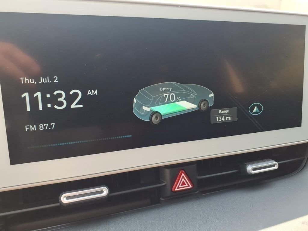 Certified Used 2023 Black Hyundai SE image 22