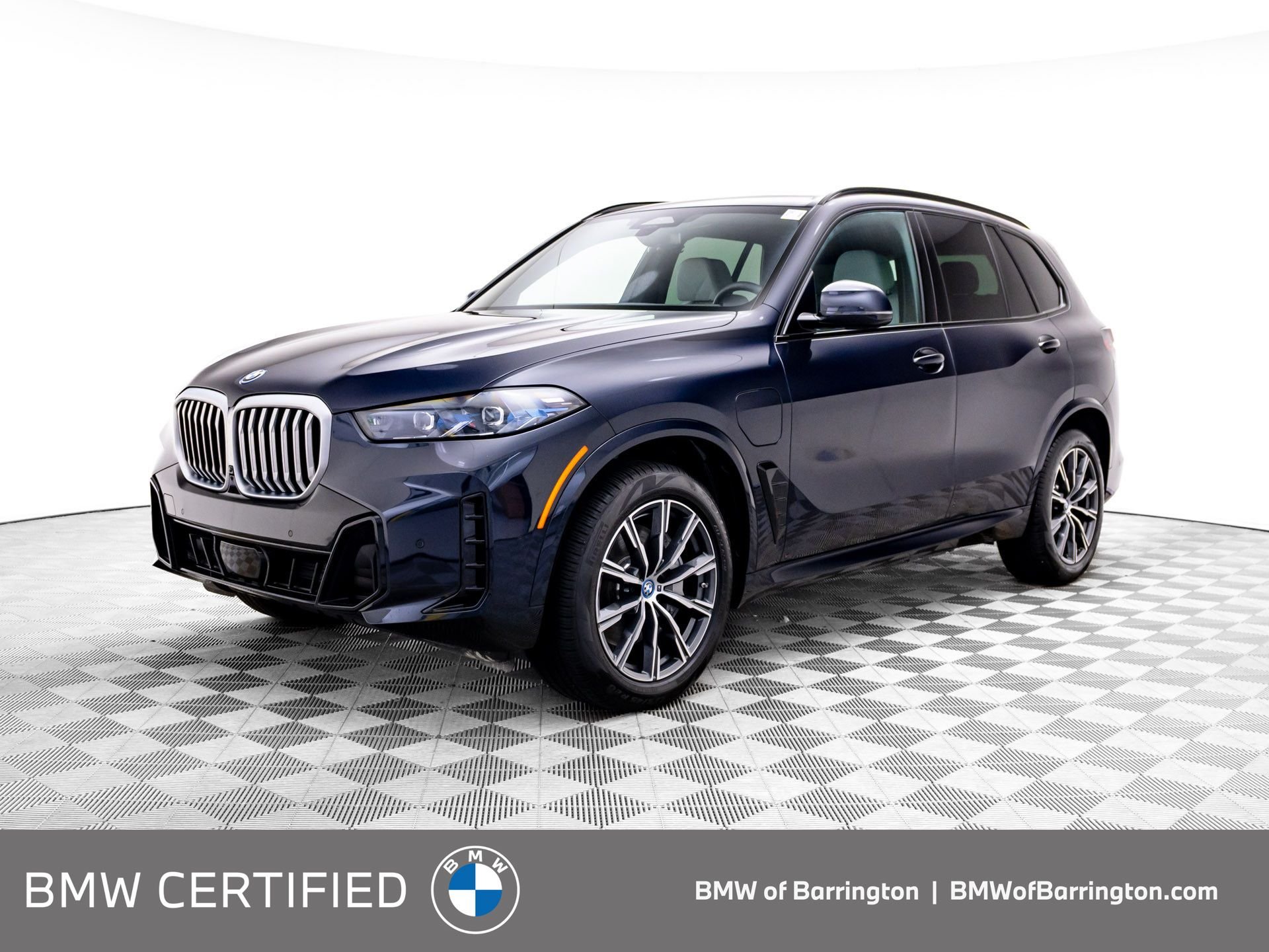 2025 BMW X5 xDrive50e's photo
