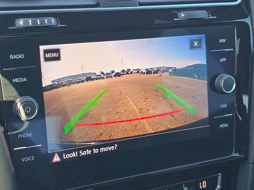 Used 2018  Volkswagen DCC & Navigation 4Motion image 33