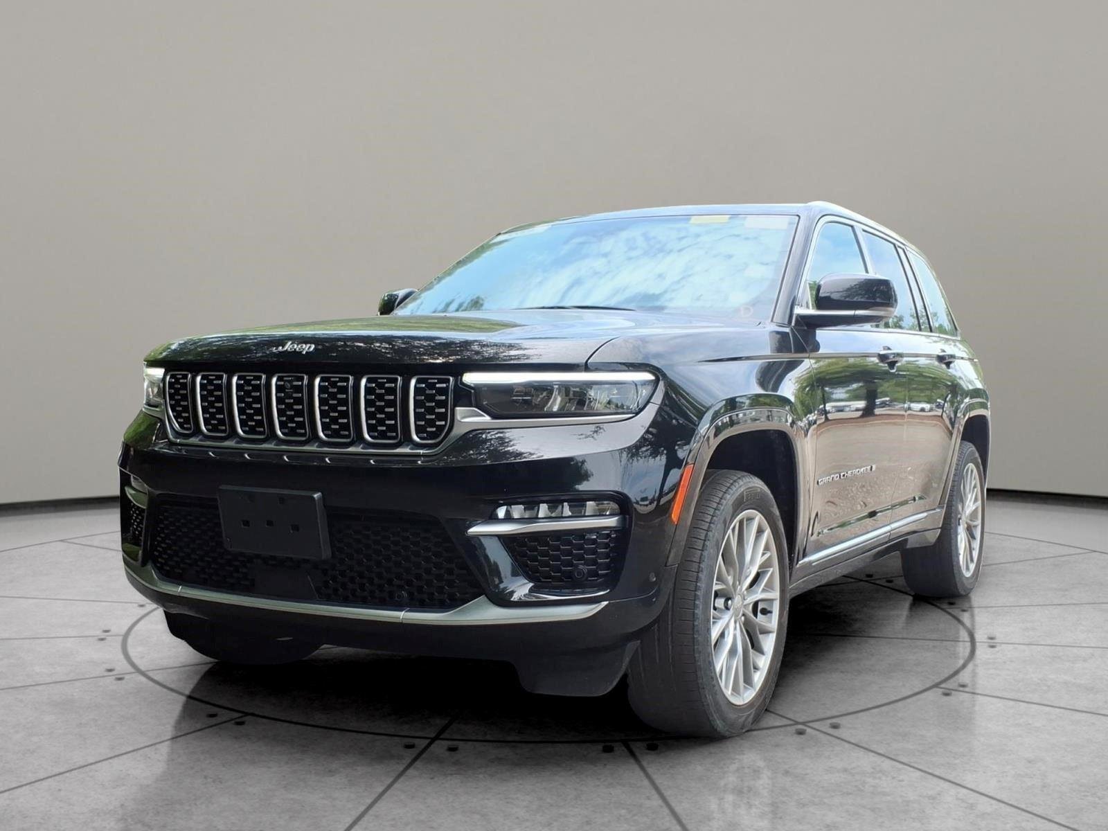 2023 Jeep Grand Cherokee Summit