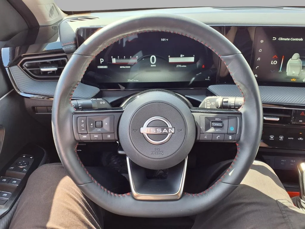 Used 2025 White Nissan SR image 15