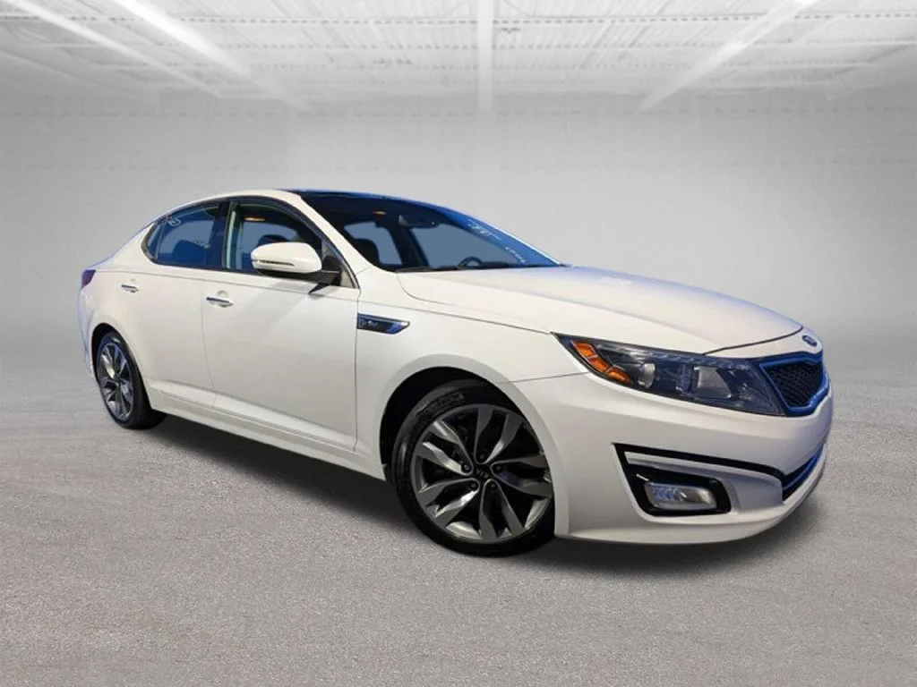 Used 2014 White Kia SX image 3