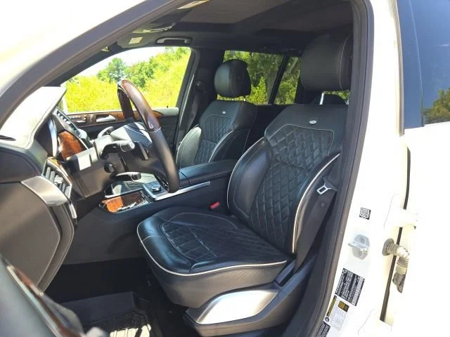 Used 2015 Diamond White Metallic Mercedes-Benz GL 550 image 14