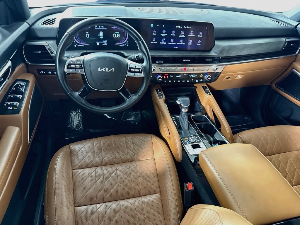 Used 2025 Ebony Black Kia EX X-Line image 13