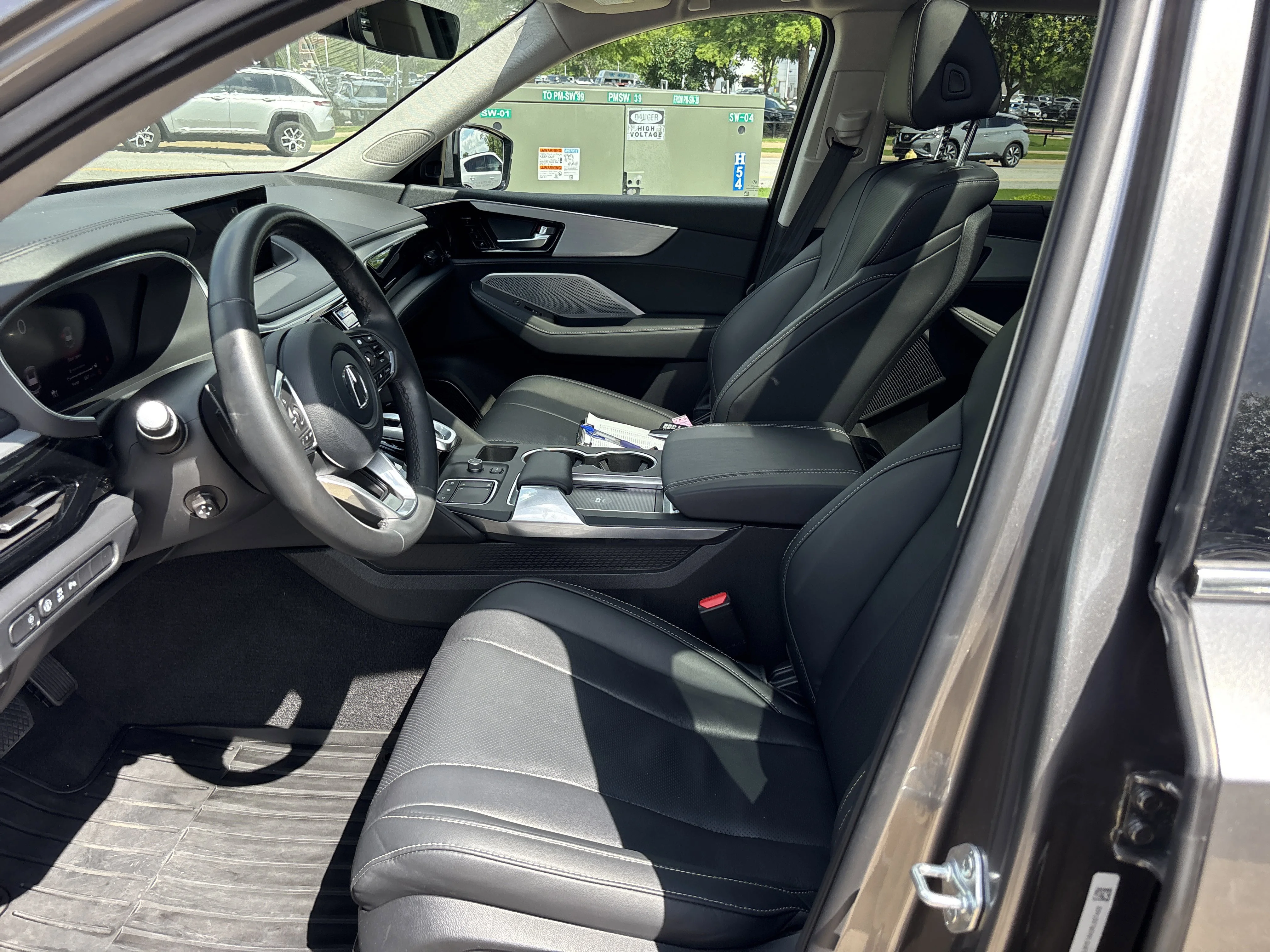 Used 2024 Liquid Carbon Metallic Acura SH-AWD w/Tech Pkg image 14