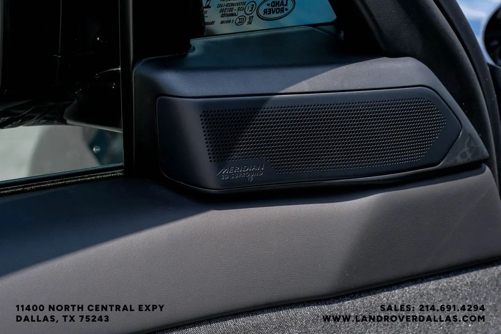 New 2026 Varesine Blue Metallic Land Rover Dynamic SE image 46