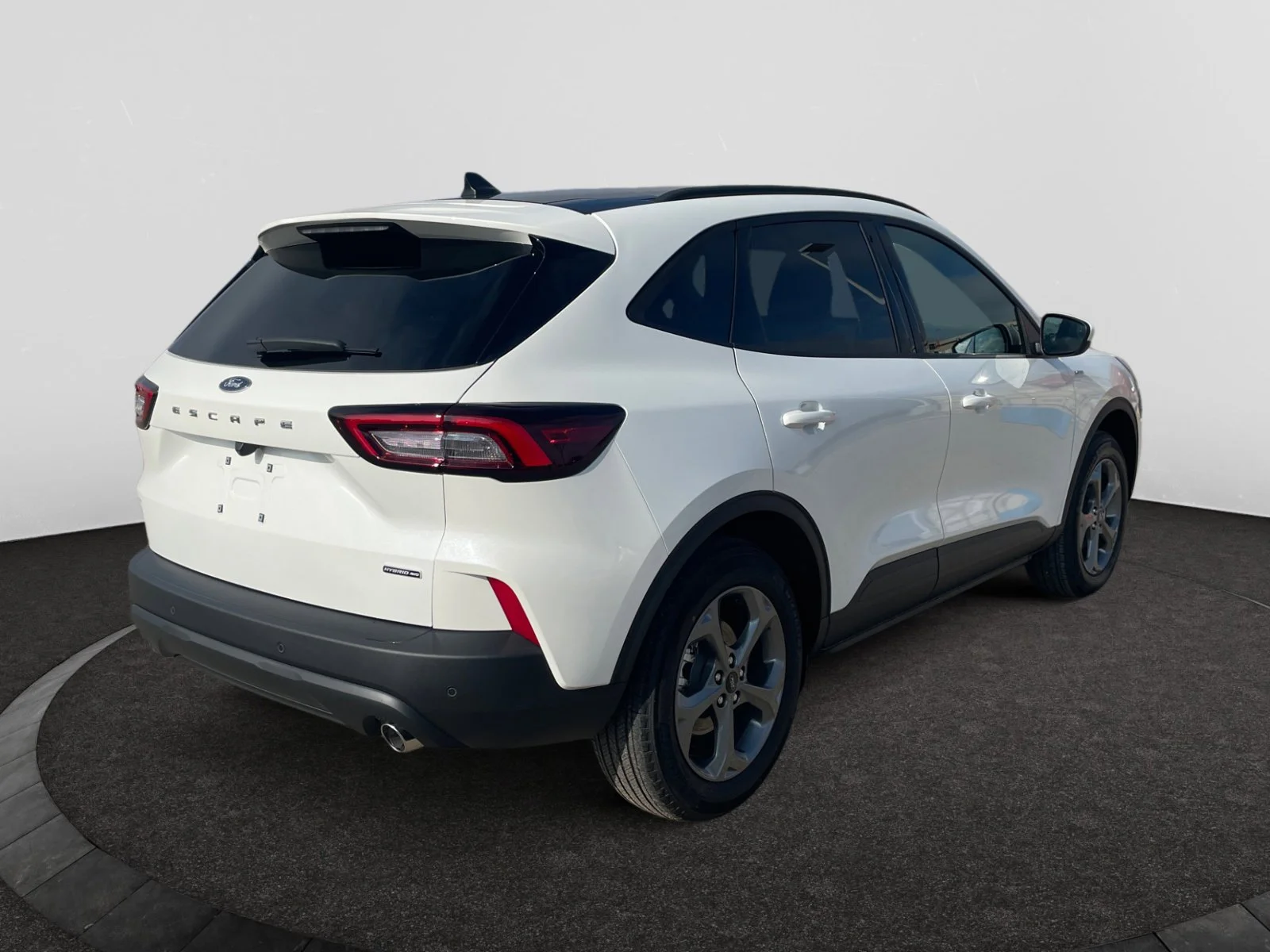 New 2026 Star White Metallic Tri-Coat Ford ST-Line Select image 5