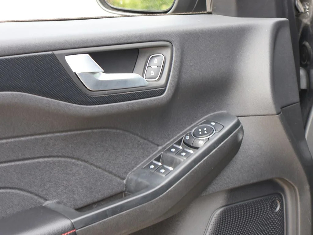 Used 2025 Gray Ford ST-Line image 22