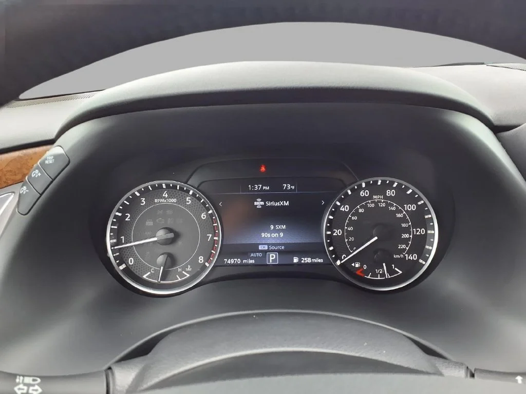 Used 2024 Silver Nissan SL image 17