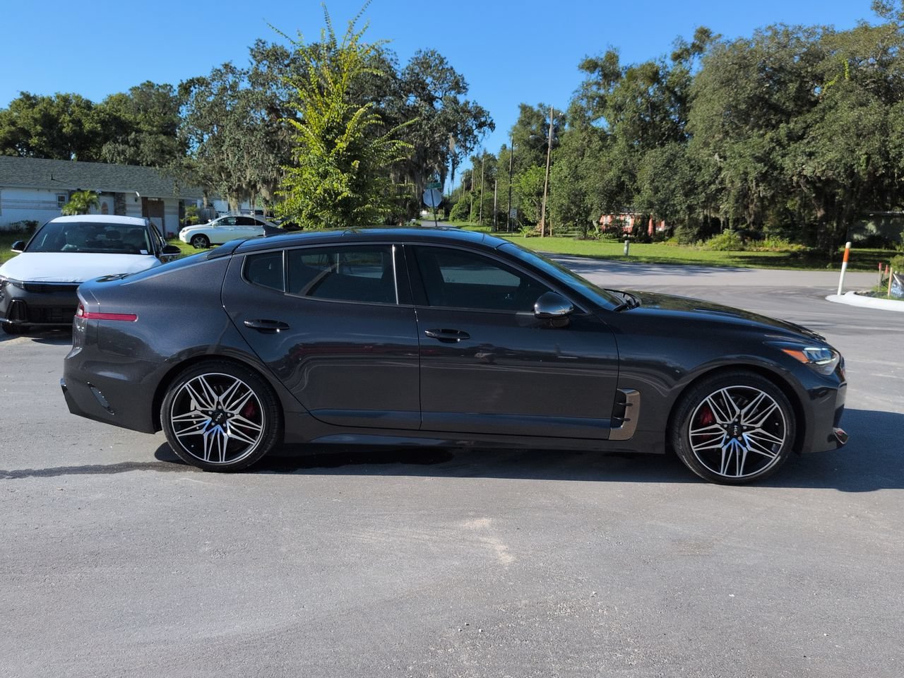 Used 2022 Panthera Metal Kia GT image 3