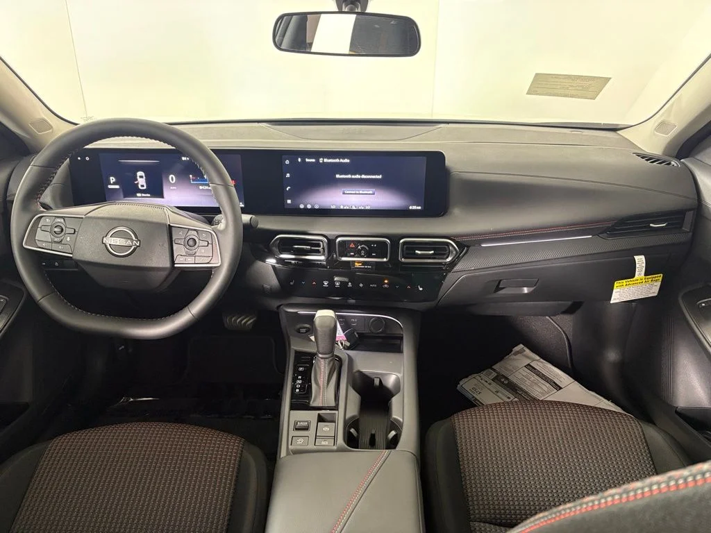 New 2026 Aspen White TriCoat / Super Black Two-tone Nissan SR image 40