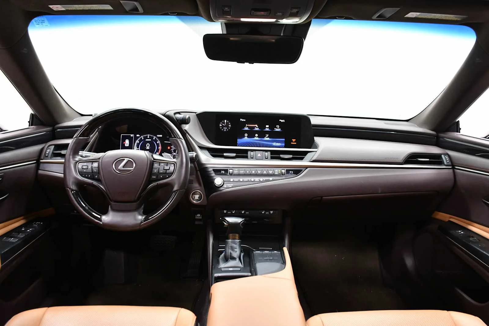 Used 2021 Eminent White Pearl Lexus  image 18