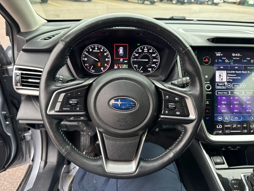 Used 2021 Ice Silver Metallic Subaru Limited image 20