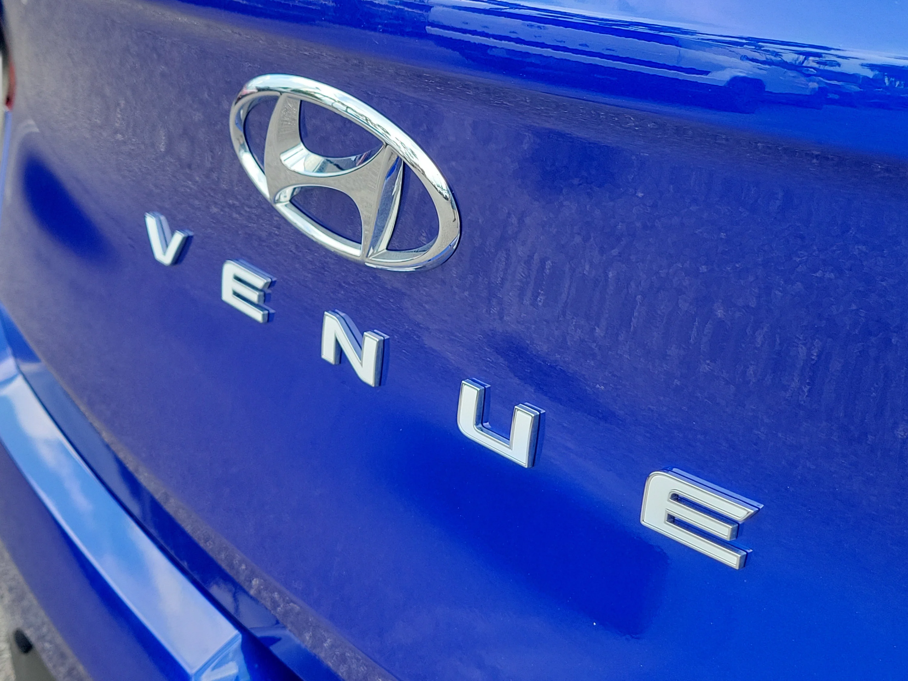Used 2024 Intense Blue Hyundai SEL image 34