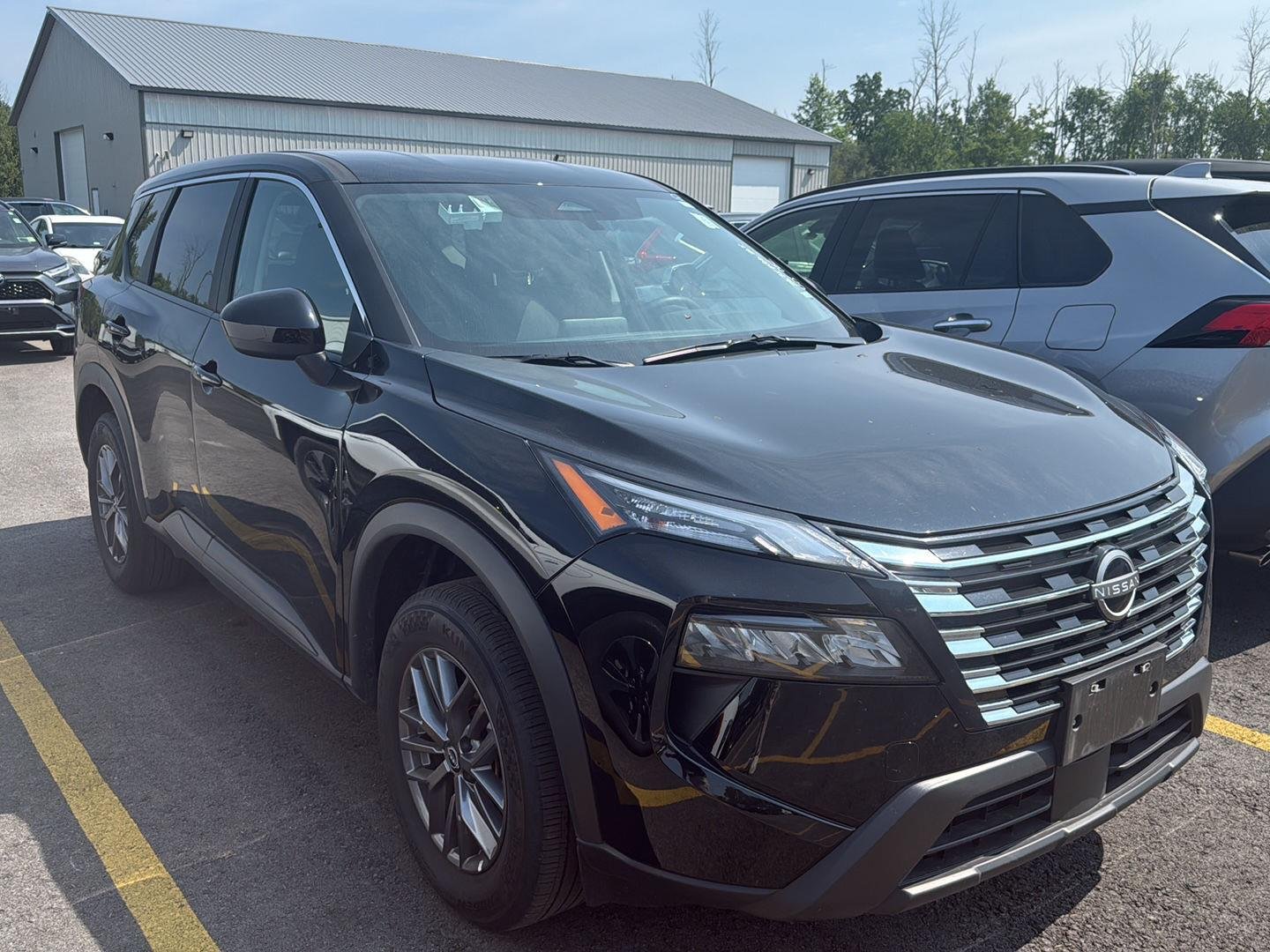 Used 2026 Super Black Nissan SV image 3