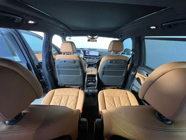 Certified Used 2026 Green BMW xDrive40i image 50