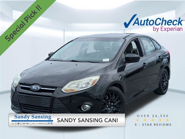 2012 Ford Focus Sedan SE's photo