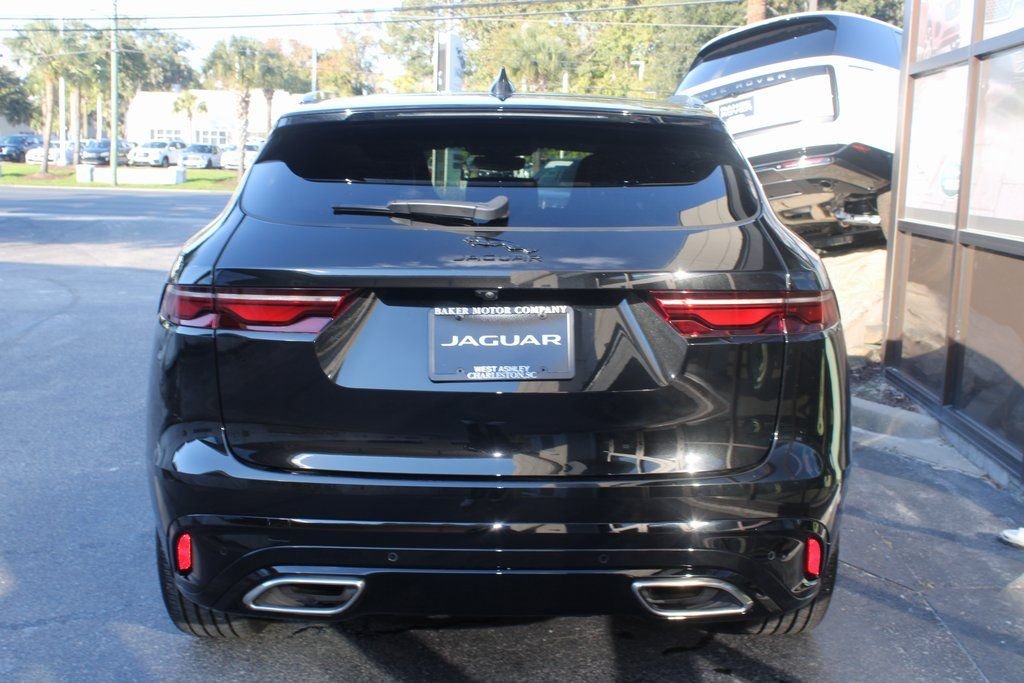 Used 2024 Santorini Black Metallic Jaguar P400 R-Dynamic S image 5