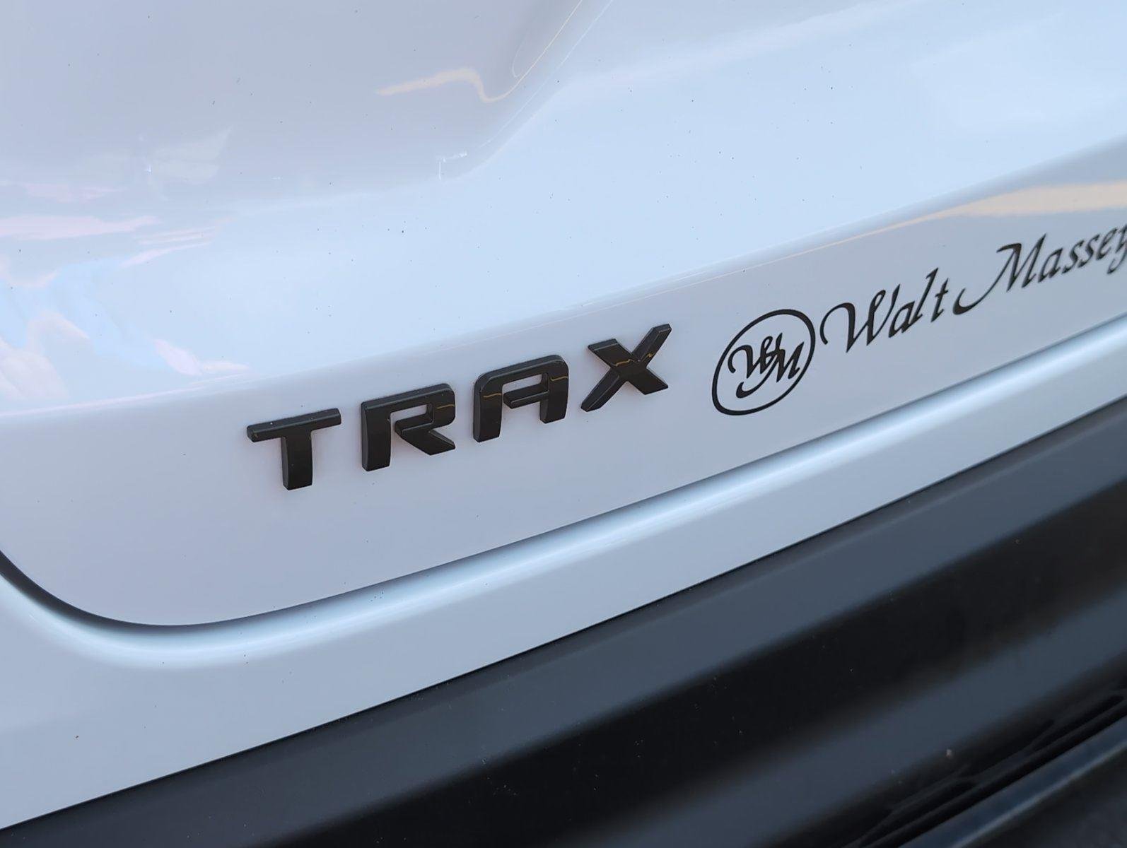 Used 2025 Summit White Chevrolet 2RS image 5