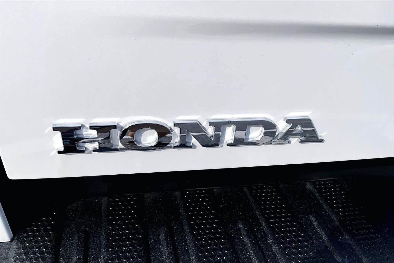 New 2026 Platinum White Pearl Honda RTL image 8