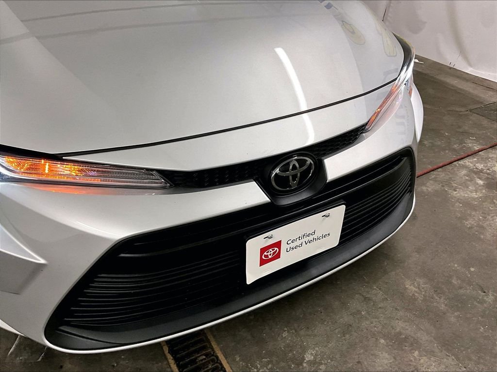 Used 2025 Silver Toyota LE image 29