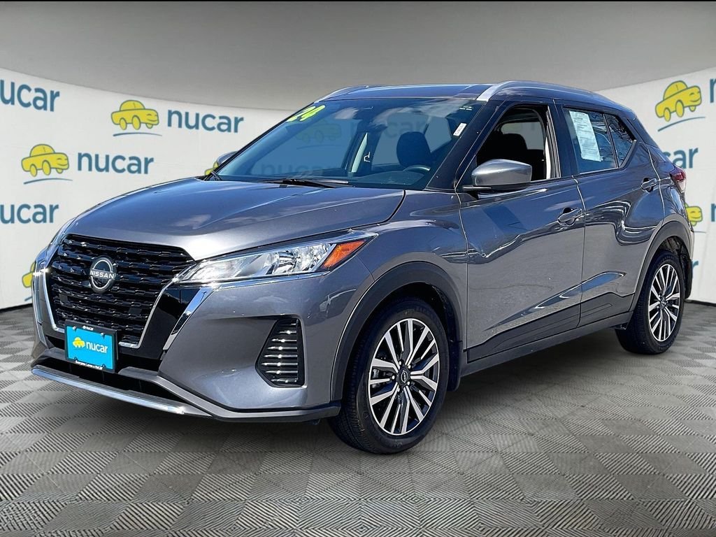 Used 2024 Gun Metallic Nissan SV image 3