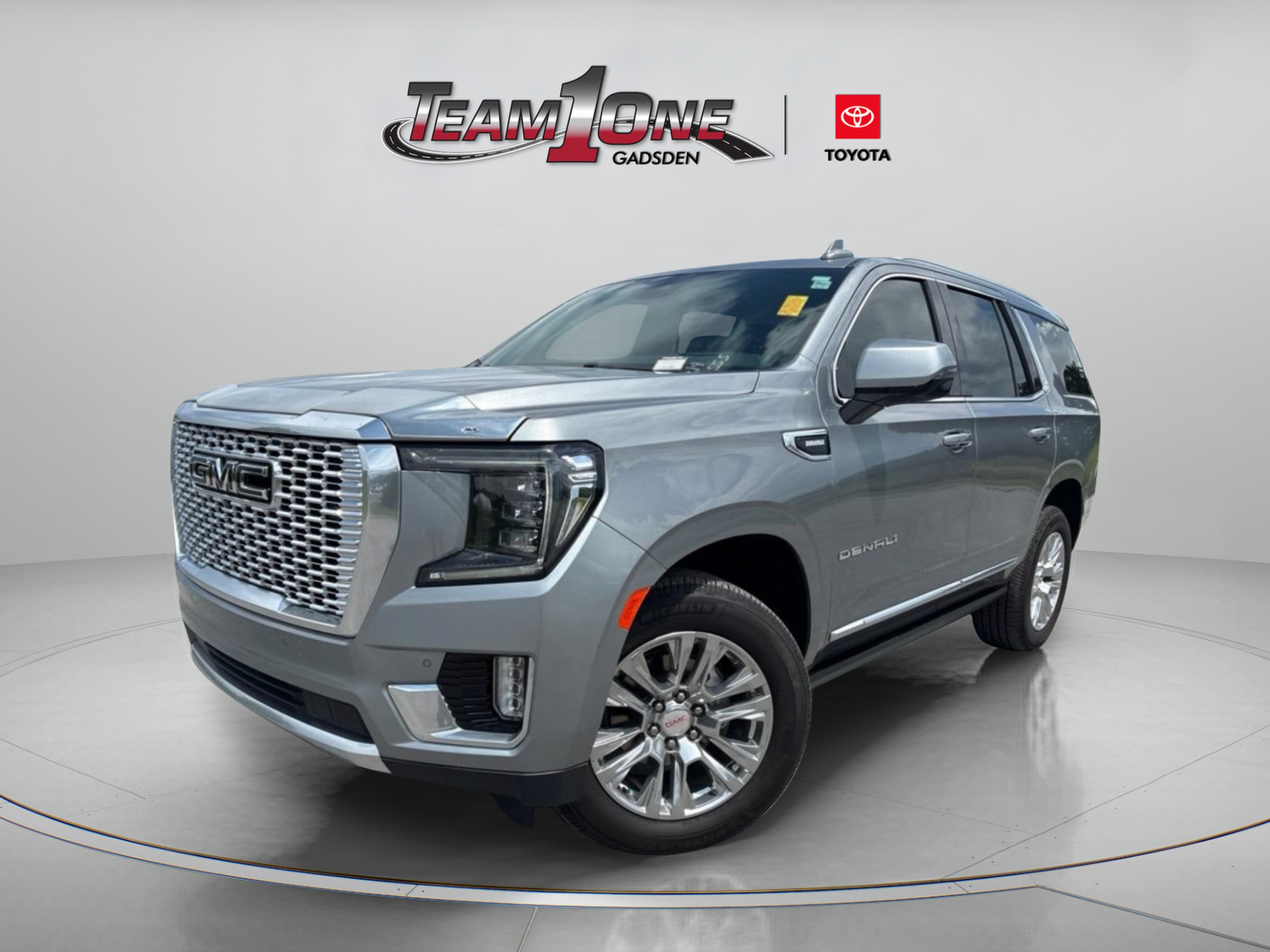 Used 2023 Sterling Metallic GMC Denali image 5