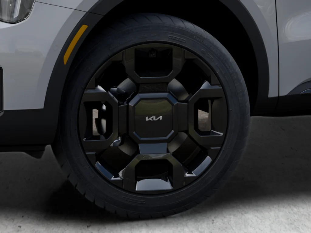 New 2026 Wolf Gray Kia X-Line SX image 24