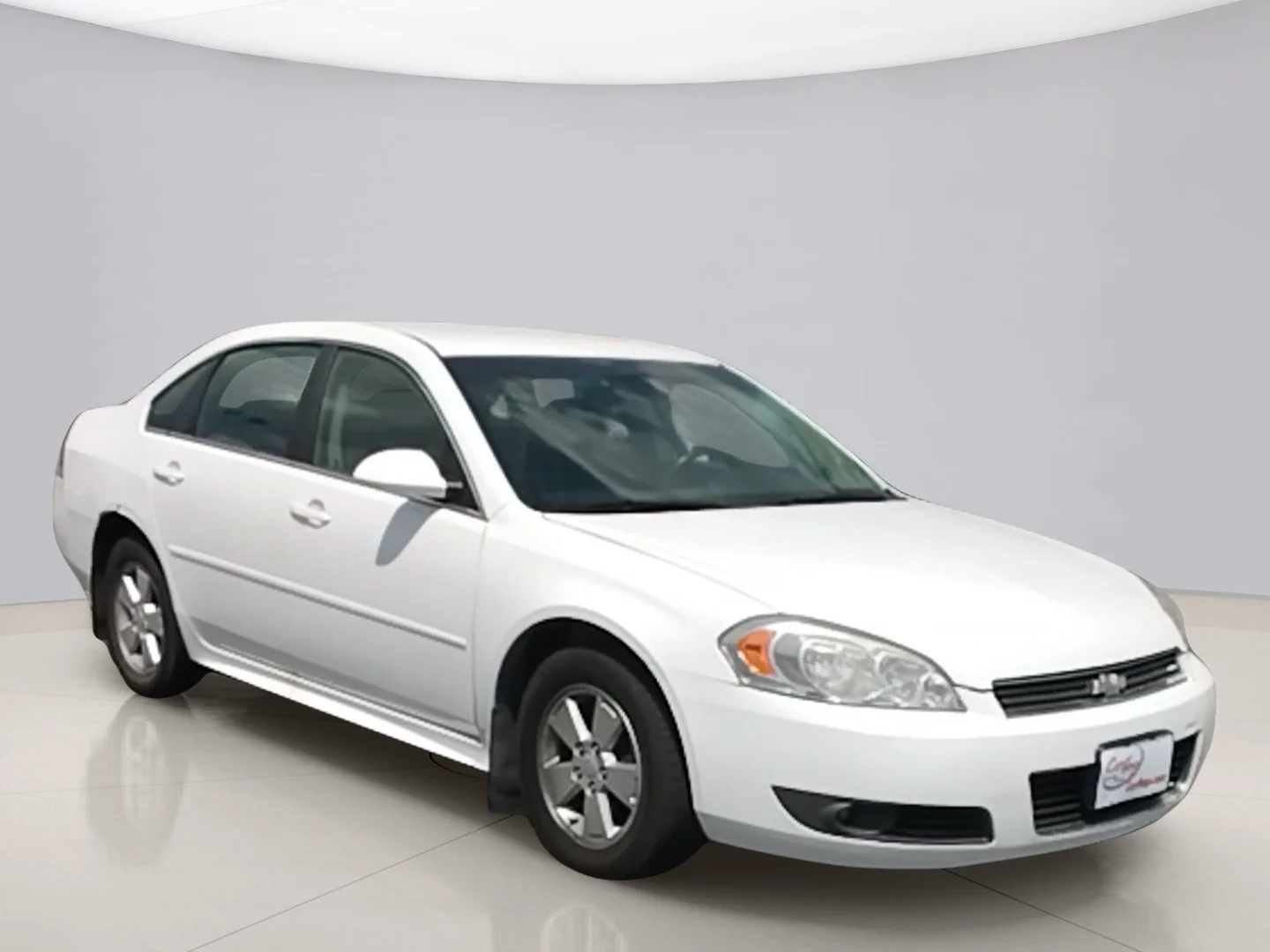 Used 2010 White Chevrolet LT image 7