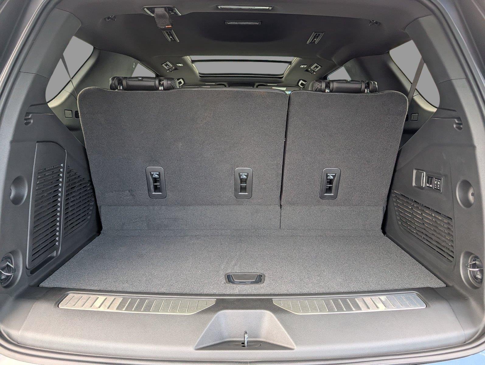 New 2026 Titanium Rush Metallic GMC Denali image 35