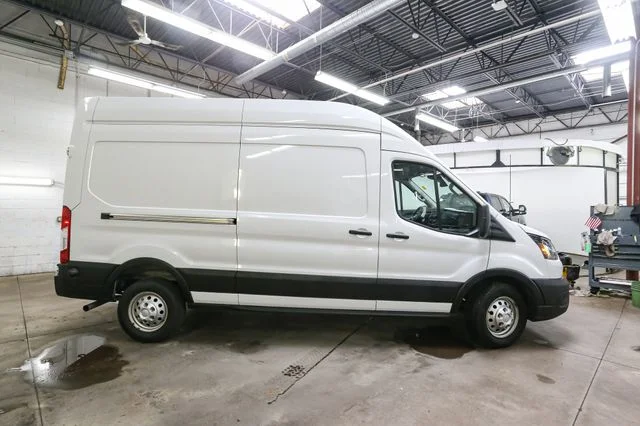 Used 2024 White Ford Base image 12