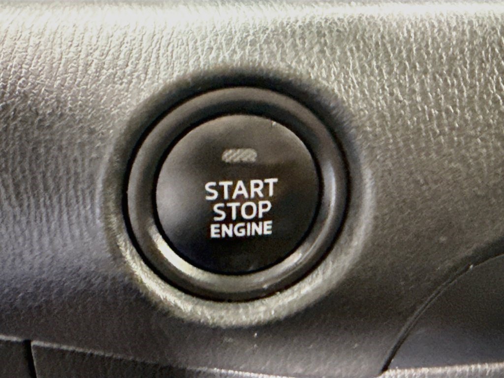 Used 2019 Sonic Silver Metallic Mazda Sport image 17