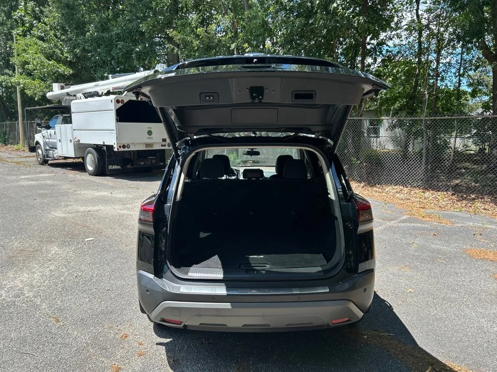 Used 2021 Black Nissan SV image 30