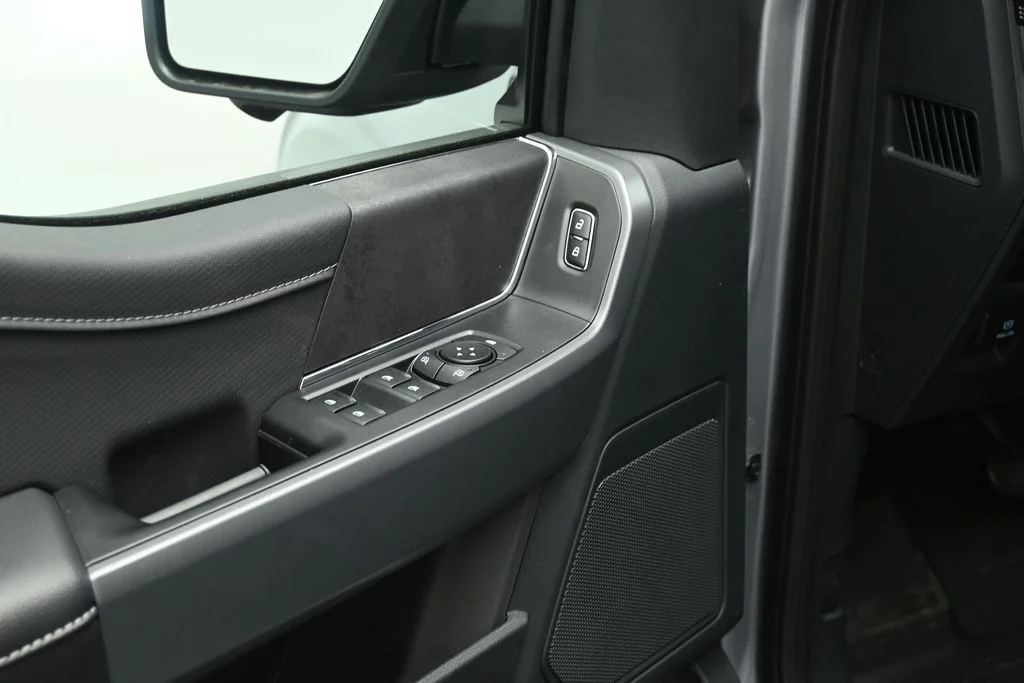 New 2026 Iconic Silver Metallic Ford XLT image 7