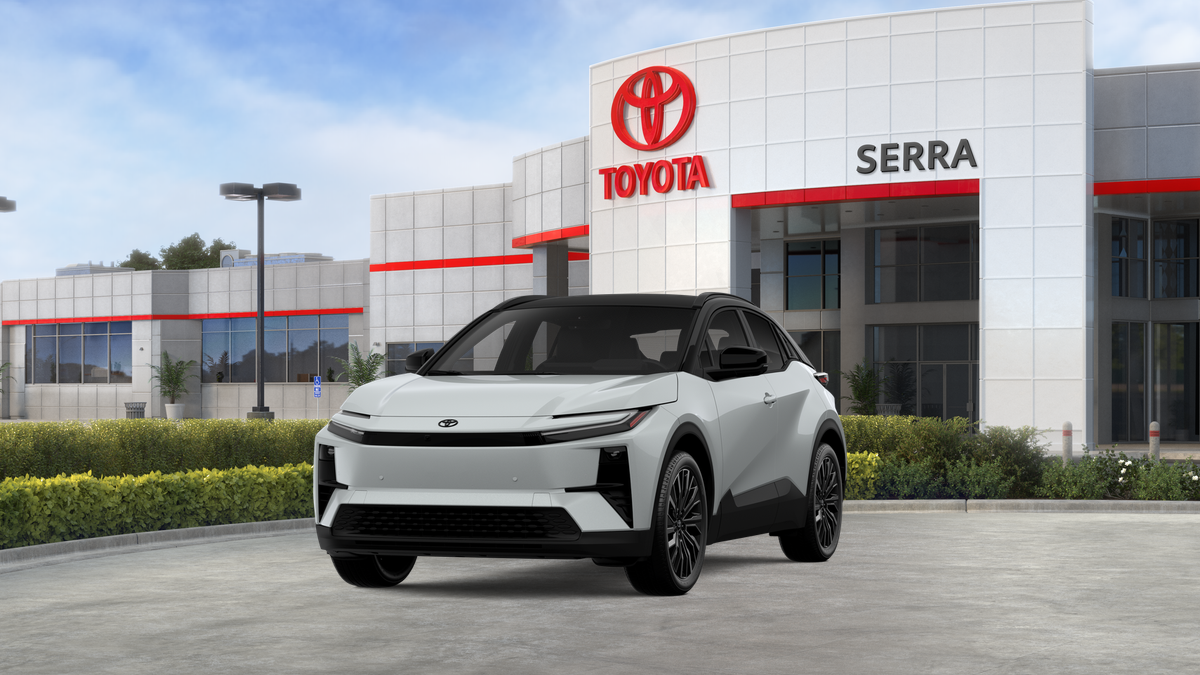 New 2026 Wind Chill Pearl with Midnight Black Metallic roof Toyota XSE image 16
