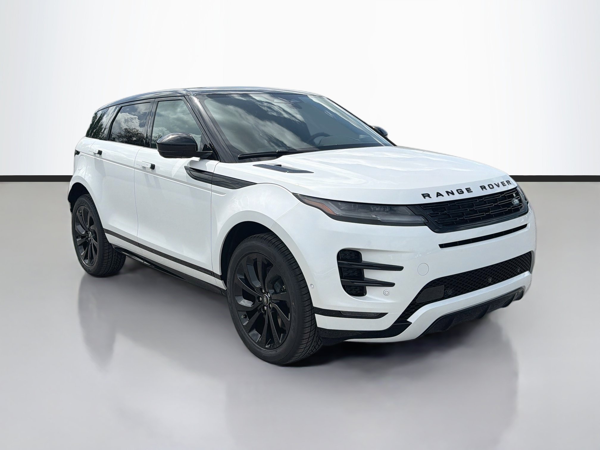 New 2026 Ostuni Pearl White Land Rover Hoxton Edition image 7