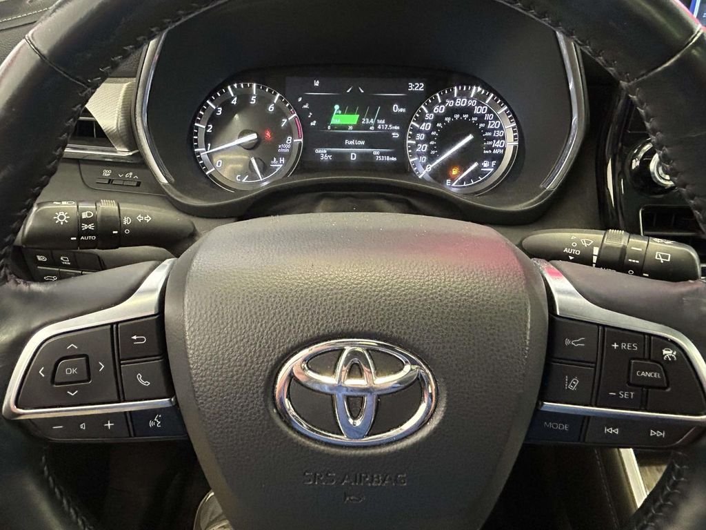 Used 2021 Red Toyota Platinum image 29