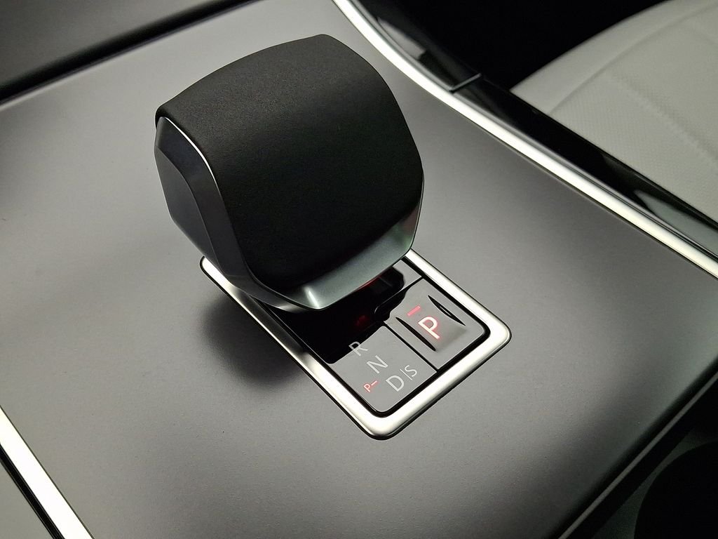 New 2026 Tribeca Blue Metallic Land Rover S image 11