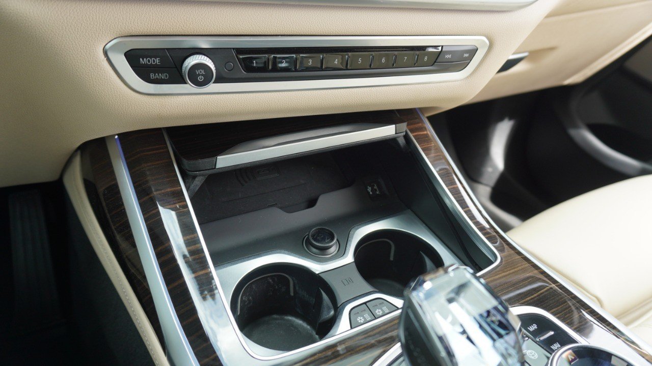 Used 2021 Blue BMW xDrive40i image 20