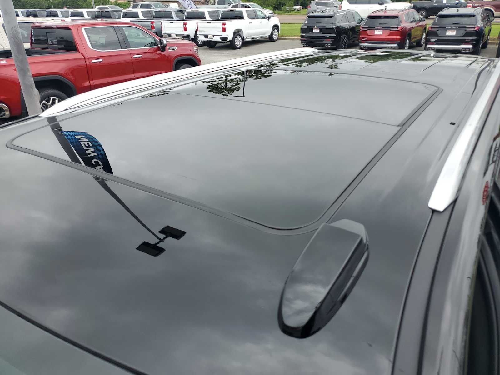 2026 Chevrolet Tahoe Premier - Photo 13