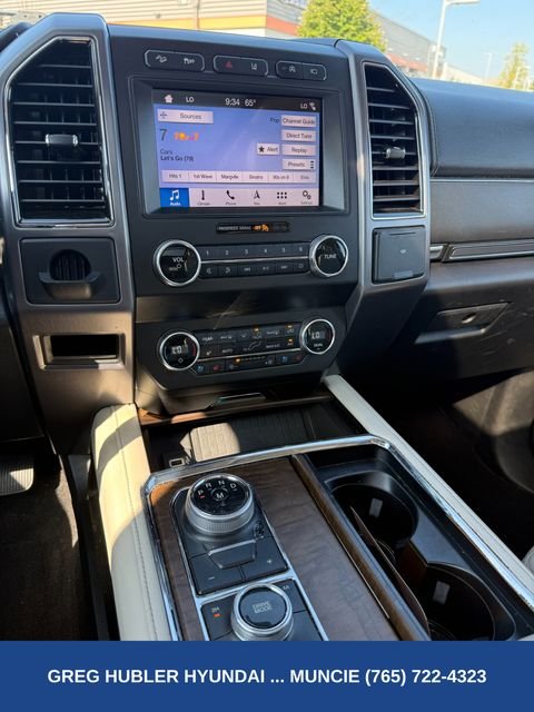 Used 2019 White Ford Platinum image 14