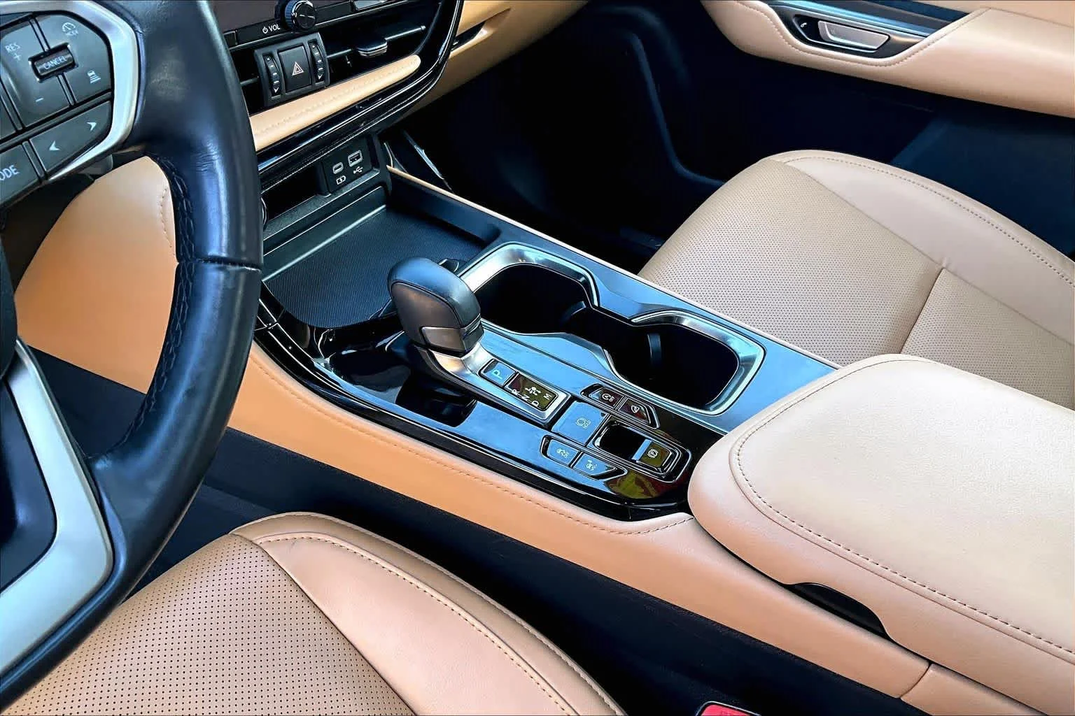 Used 2024 Grecian Water Lexus  image 17