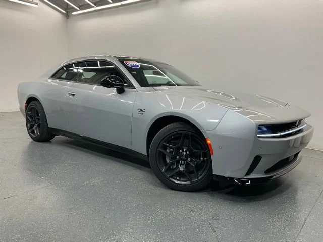 Used 2024 Dodge Charger Daytona R/T with VIN 2C3CDBCK9RR208766 for sale in Middlesboro, KY