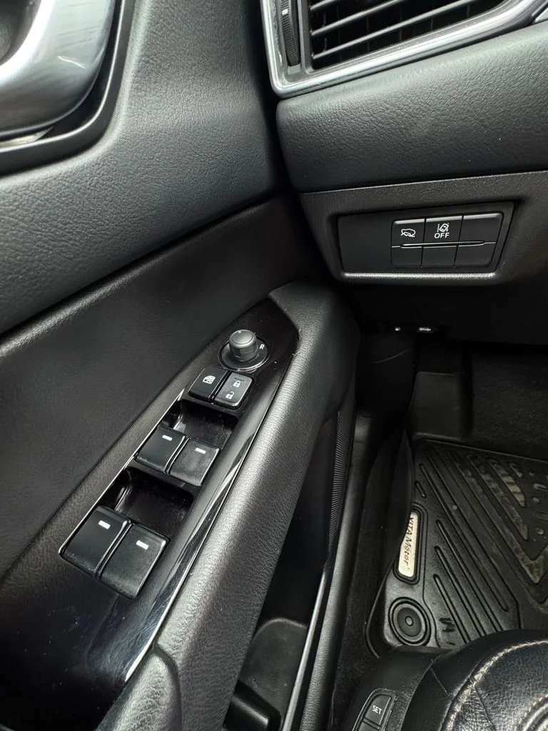 Used 2023 Eternal Blue Mica Mazda 2.5 S Preferred Package image 16