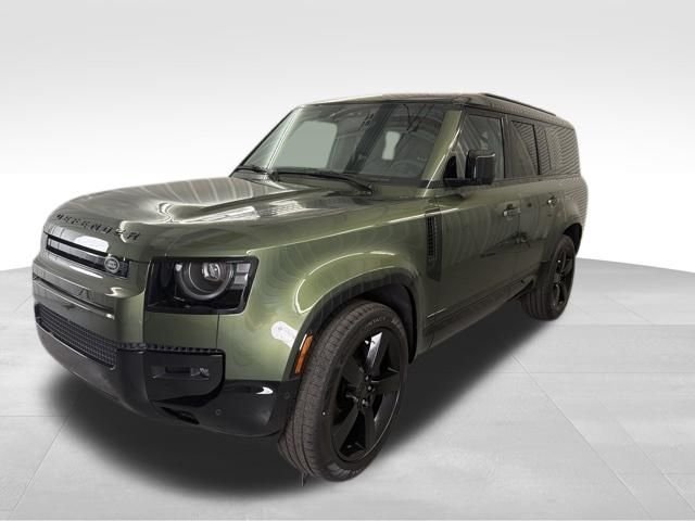 2026 Land Rover Defender 130 X-Dynamic SE P400's photo