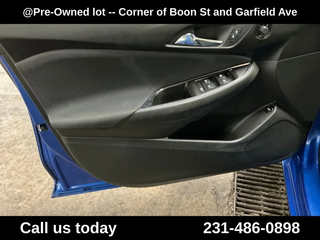 Used 2017 Blue Chevrolet LT image 15